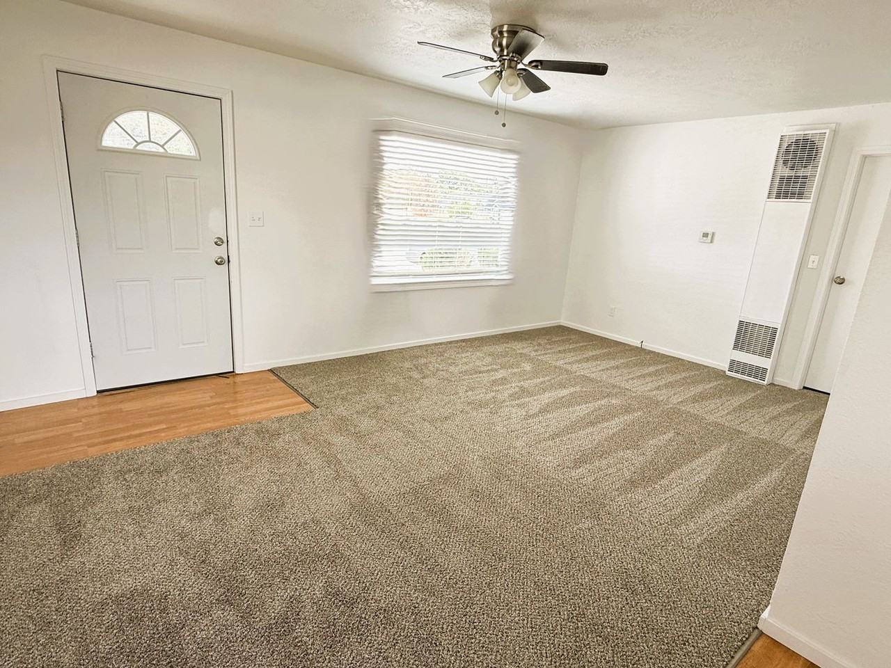 321 Nw 8th Ave - Photo 4 of 17