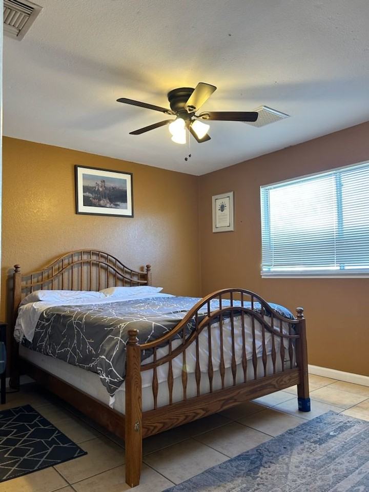 224 W Wilson Ave - Photo 5 of 9