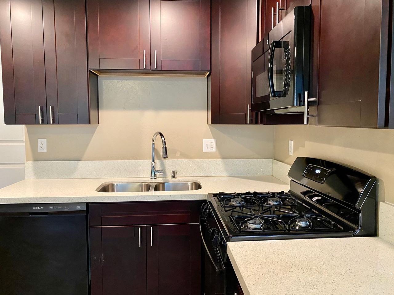 Euclid South 2019 - Photo 4 of 27