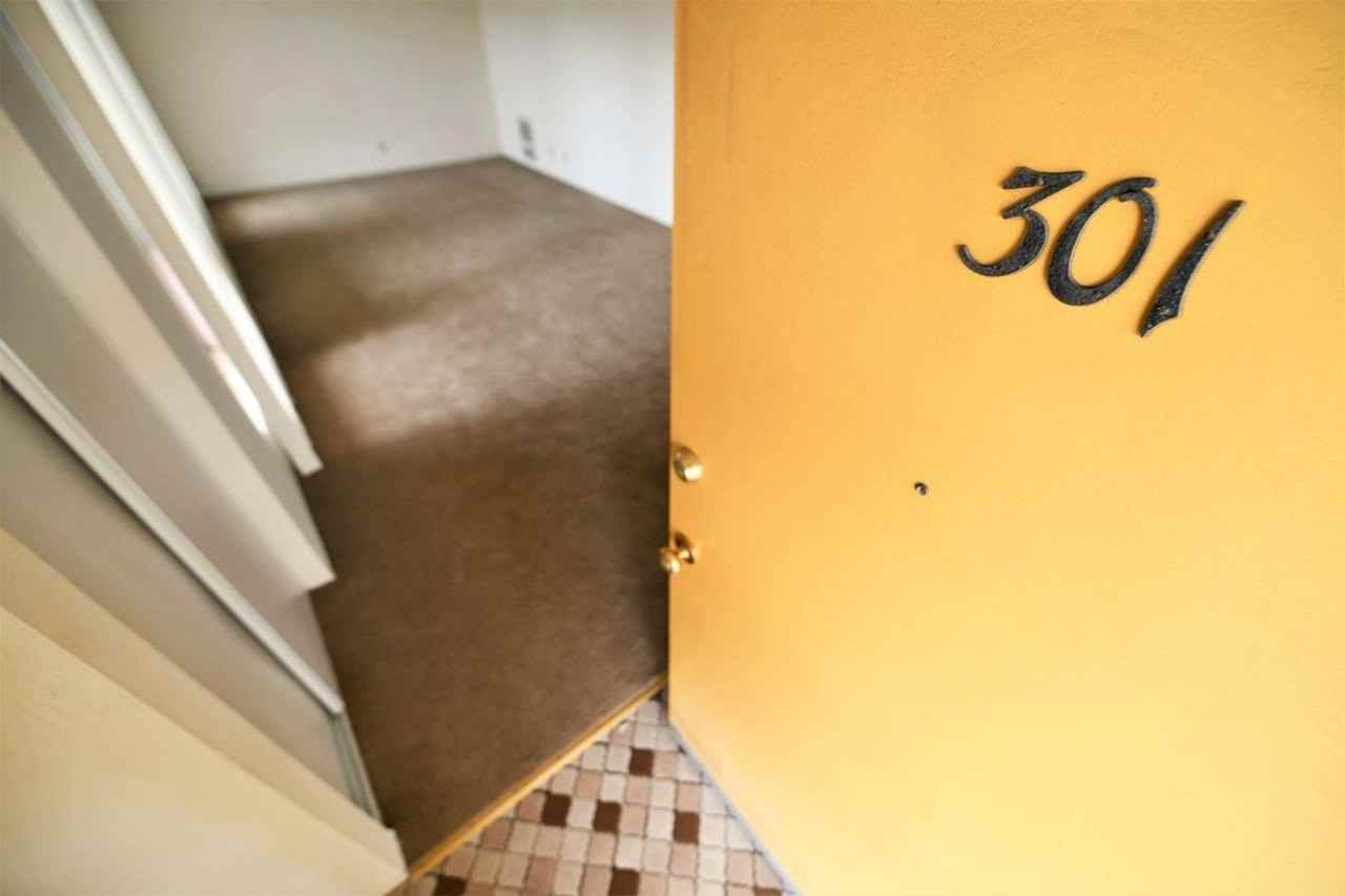 2537 Regent St. - Photo 2 of 36