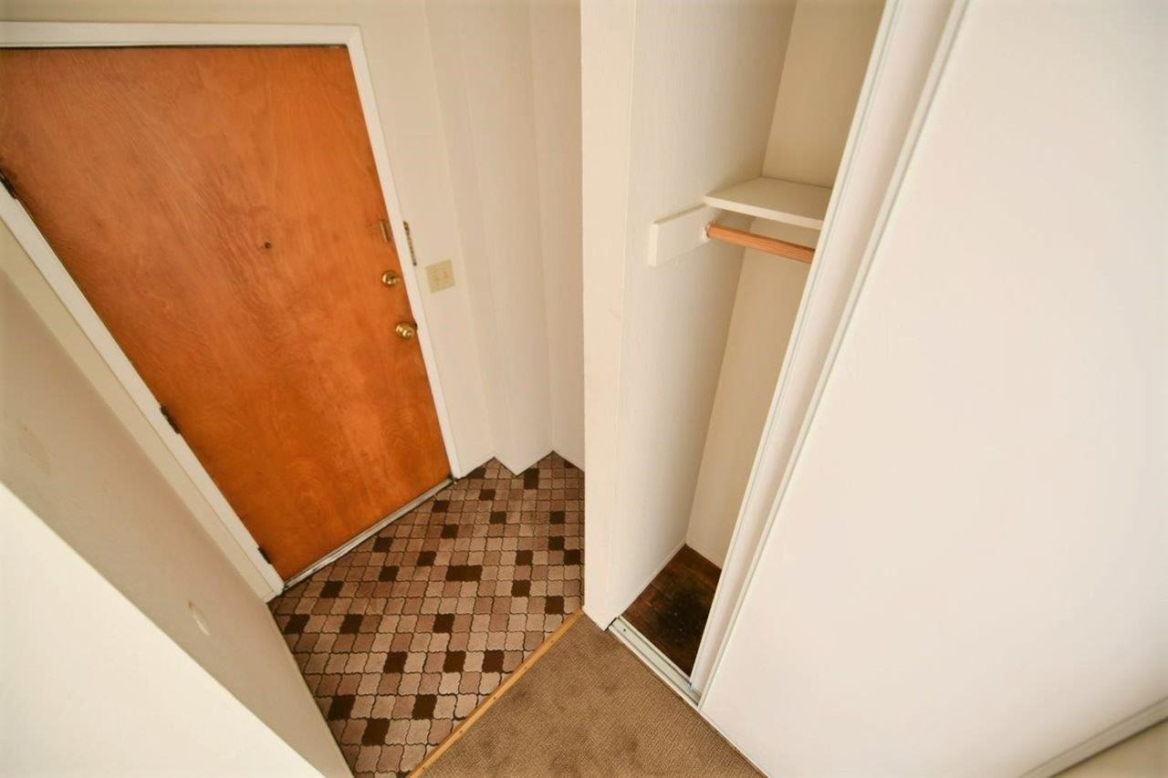 2537 Regent St. - Photo 3 of 36