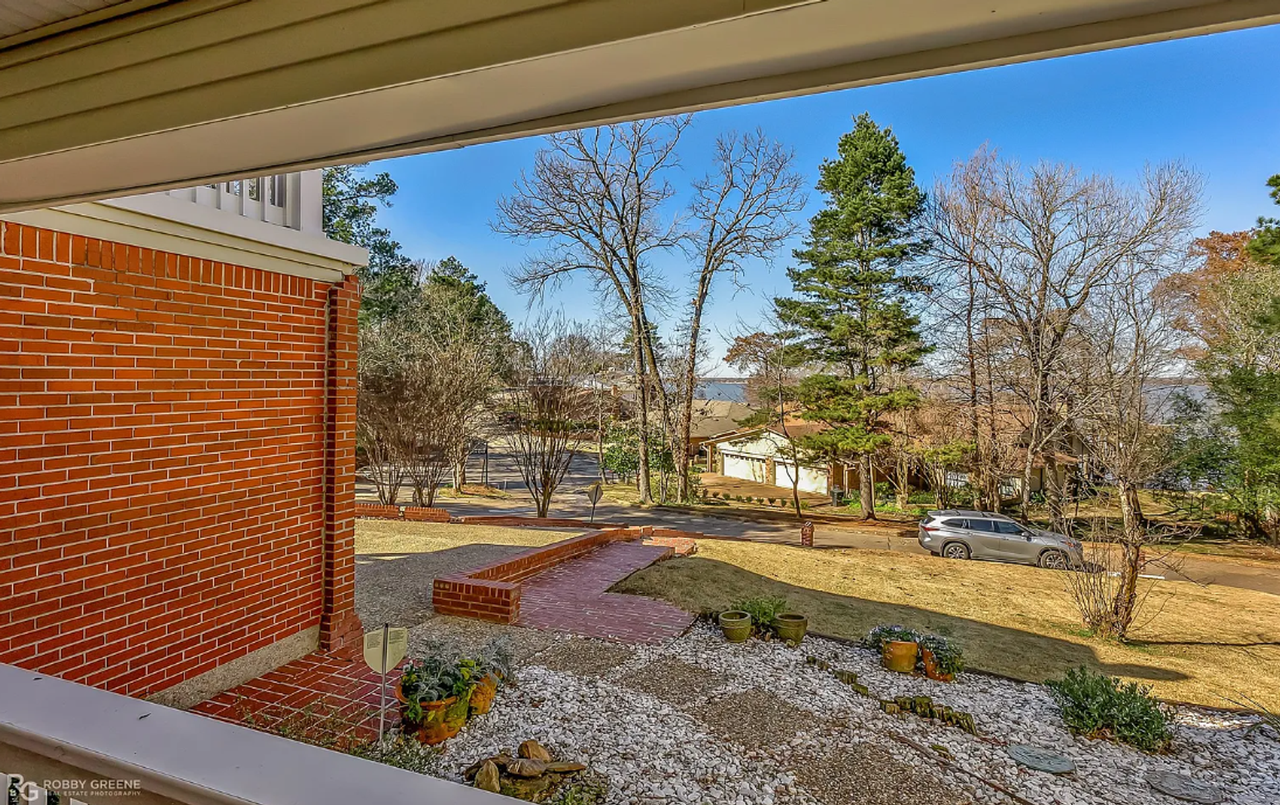 5604 Willow Crest Dr - Photo 2 of 19