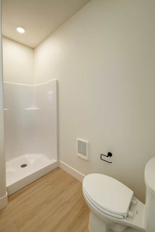 470 NW Fir Ave - Photo 7 of 14