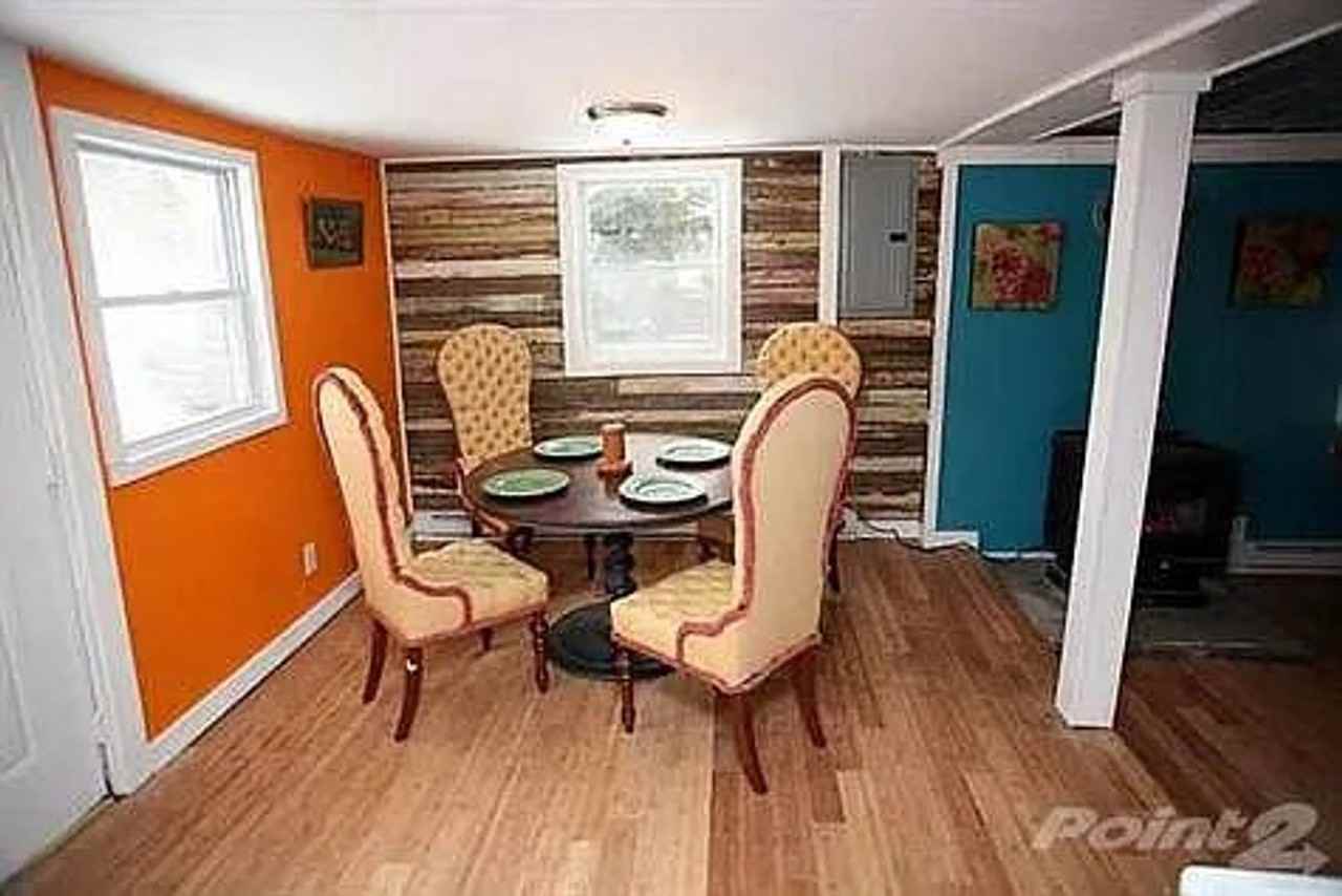 38 Spring St - Photo 2 of 38