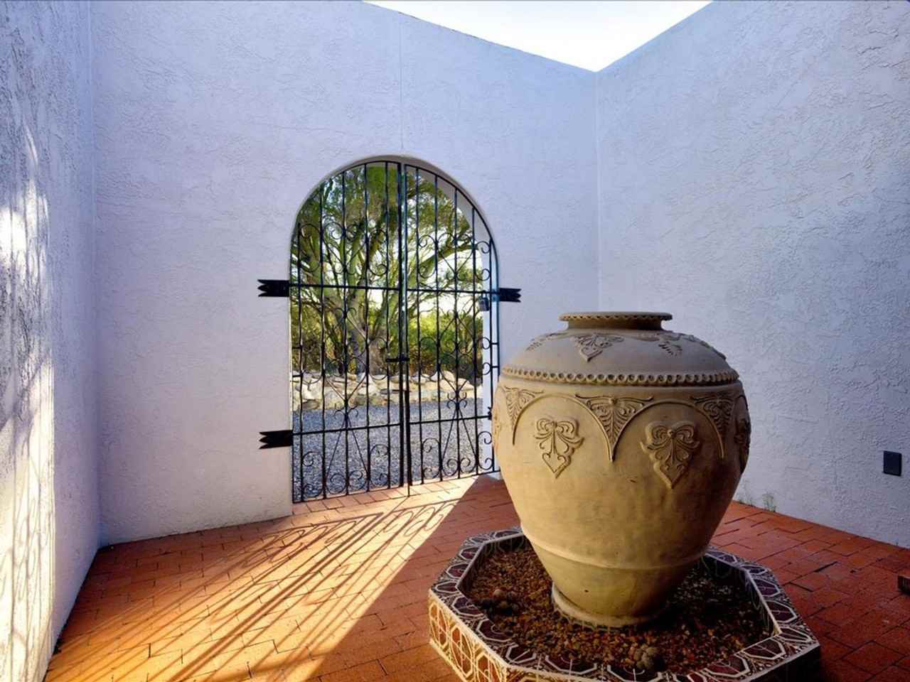 11307 E Broadway Blvd - Photo 4 of 50