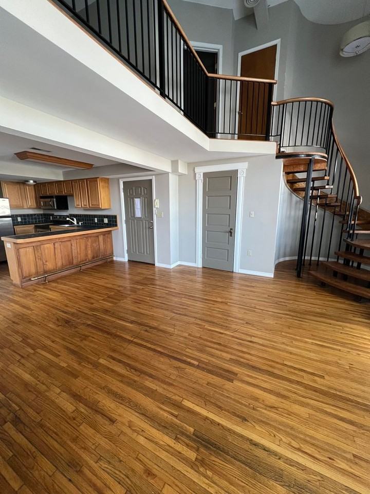 313 Park Central E #303 - Photo 6 of 39