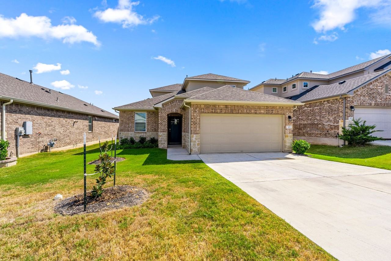 509 Mais Dr - Photo 2 of 23