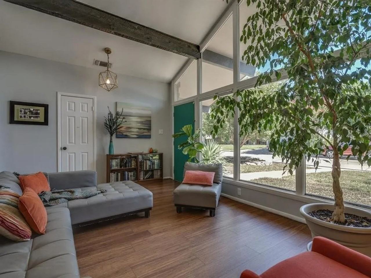 7205 Lola Dr - Photo 2 of 24