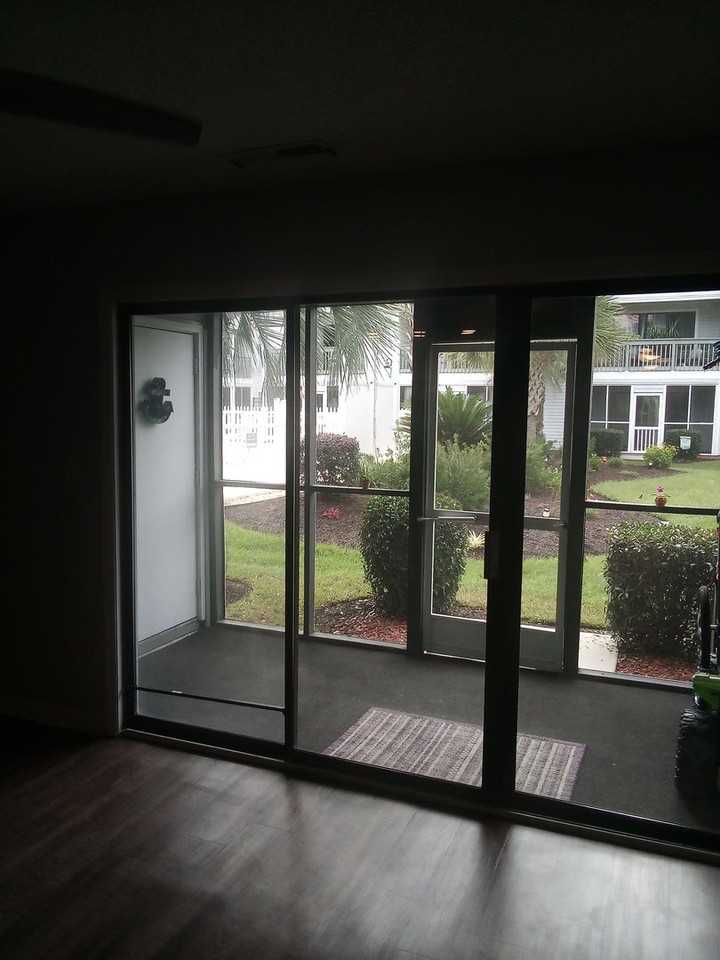 1880 Auburn Lane - Photo 4 of 27