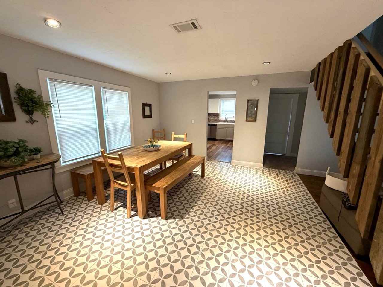 1720 Boulder St - Photo 5 of 20