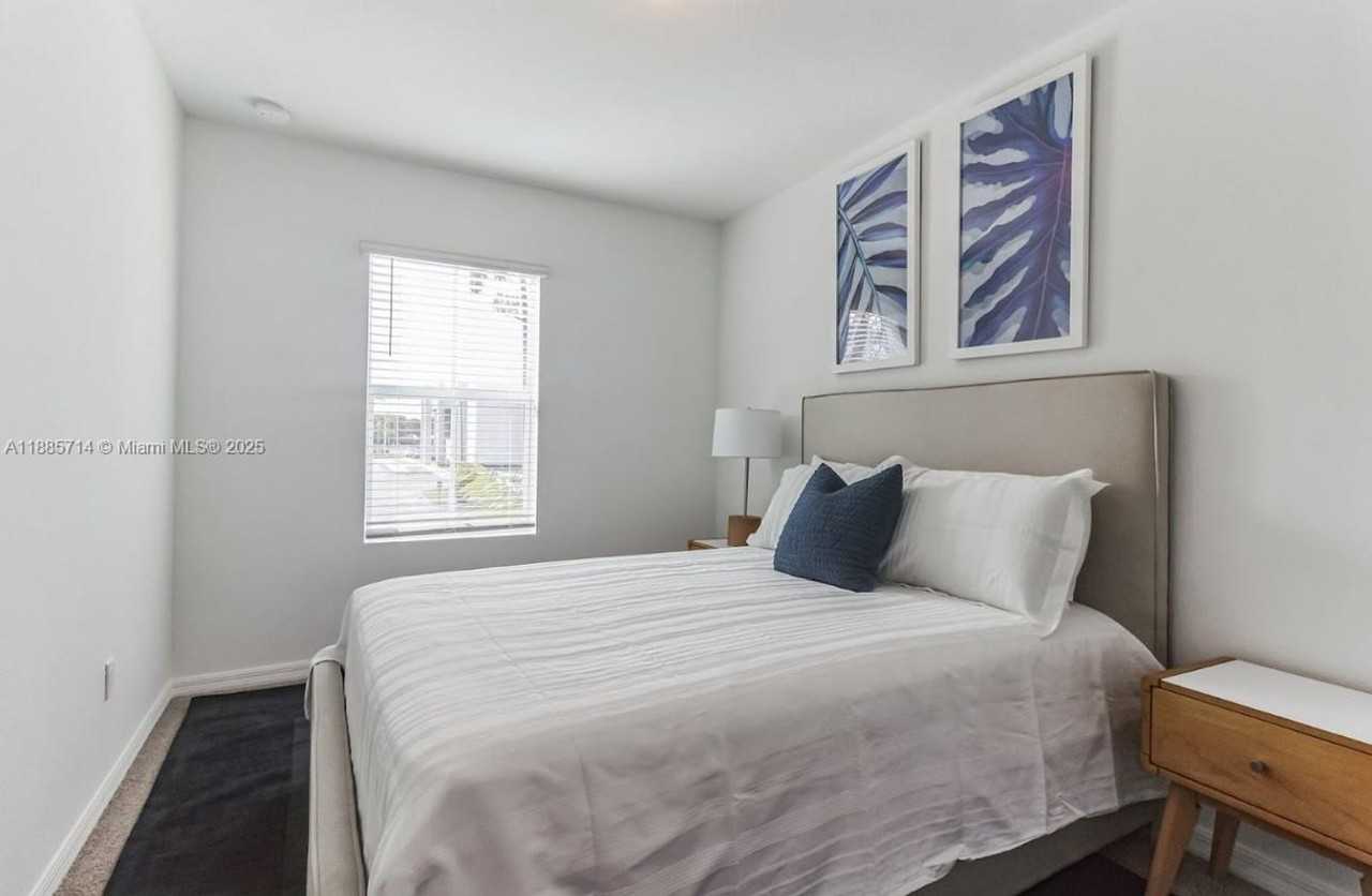 4427 Boatman St - Photo 6 of 10