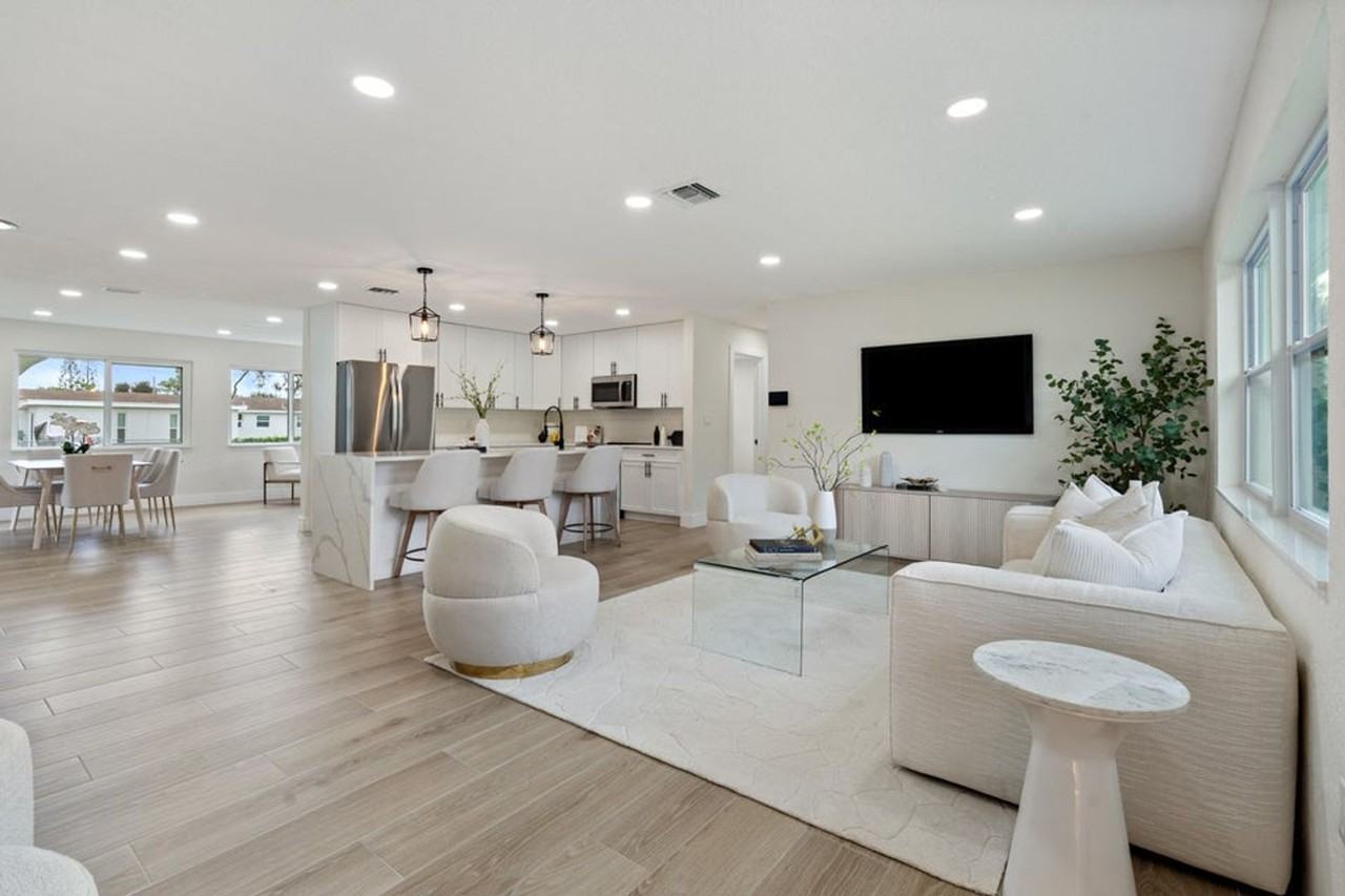 930 Rutherford Ln - Photo 3 of 24