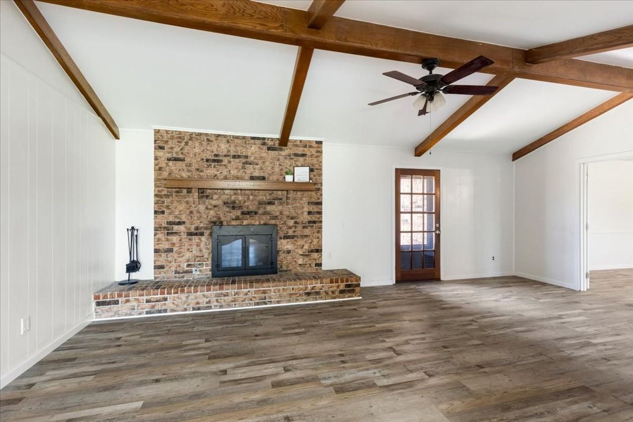 2102 Canary Ave - Photo 2 of 24