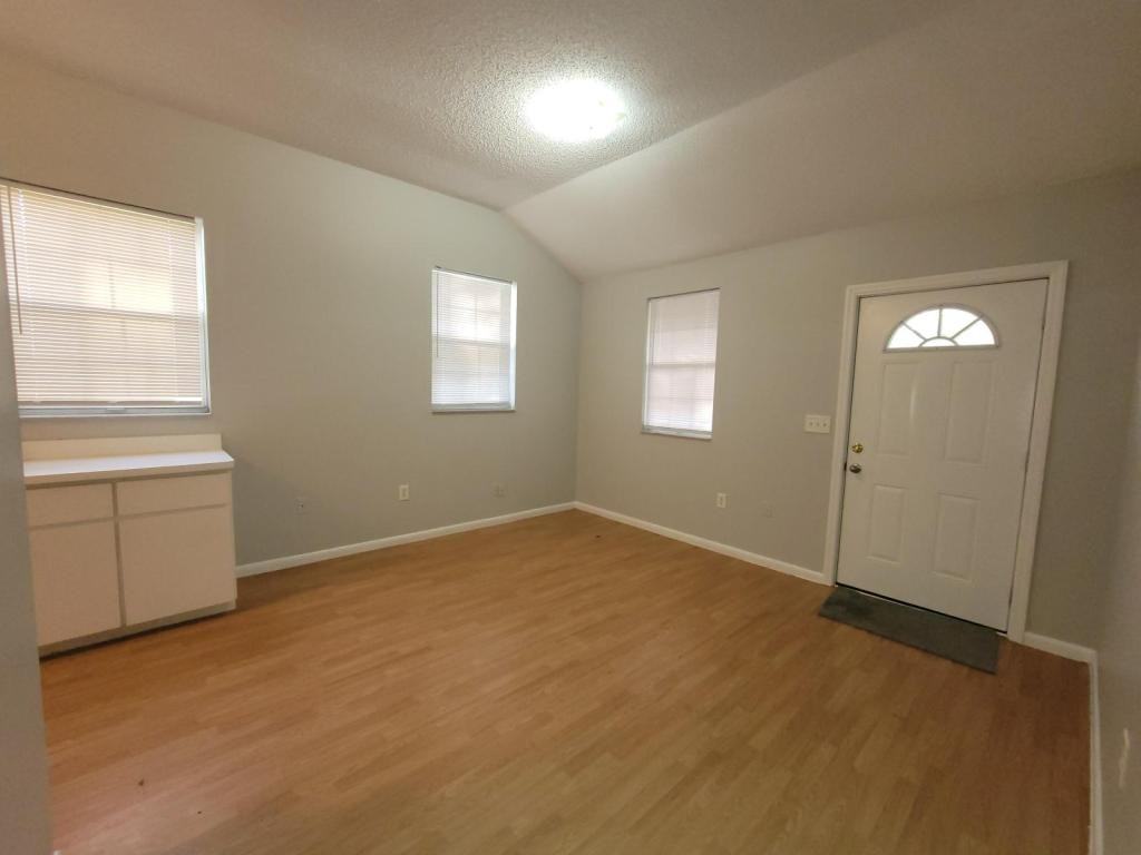 238 N Lemon Ave - Photo 3 of 12