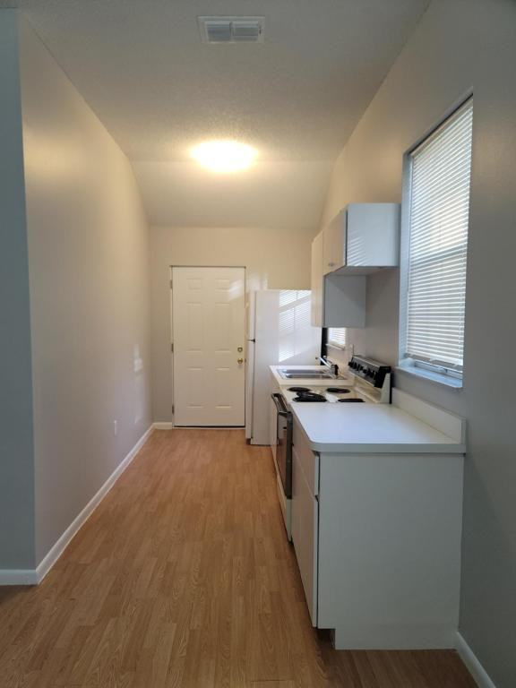 238 N Lemon Ave - Photo 4 of 12