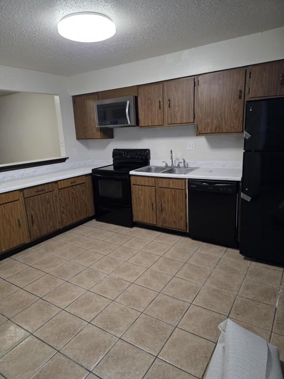 3320 Seine St - Photo 3 of 8