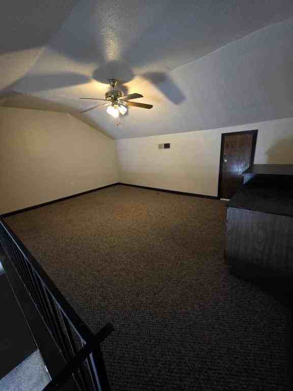 3320 Seine St - Photo 5 of 8