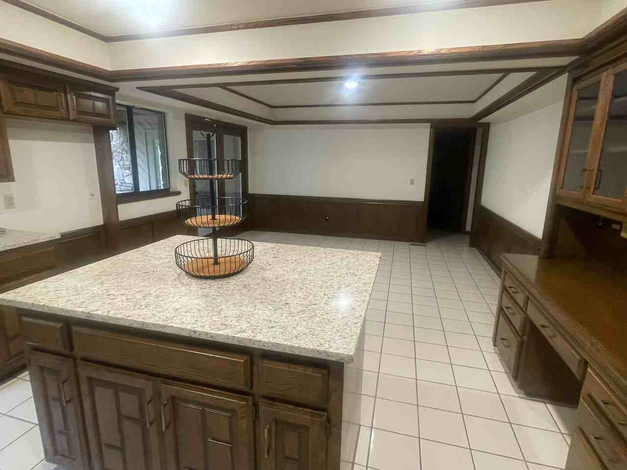 12404 Kingsbrook Road - Photo 5 of 29