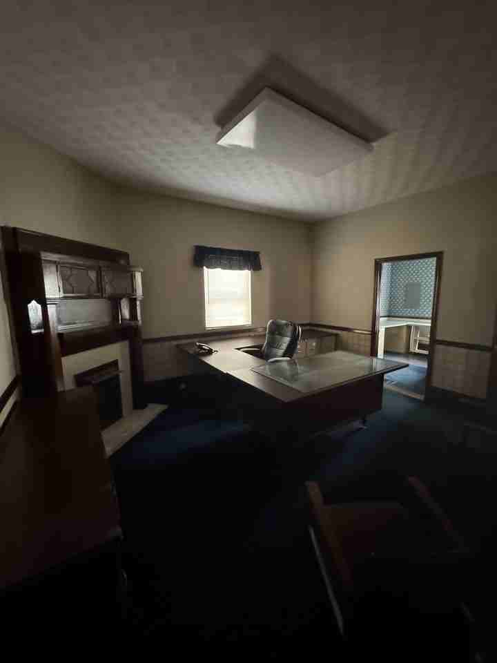 2467 3rd Ave - Photo 4 of 20