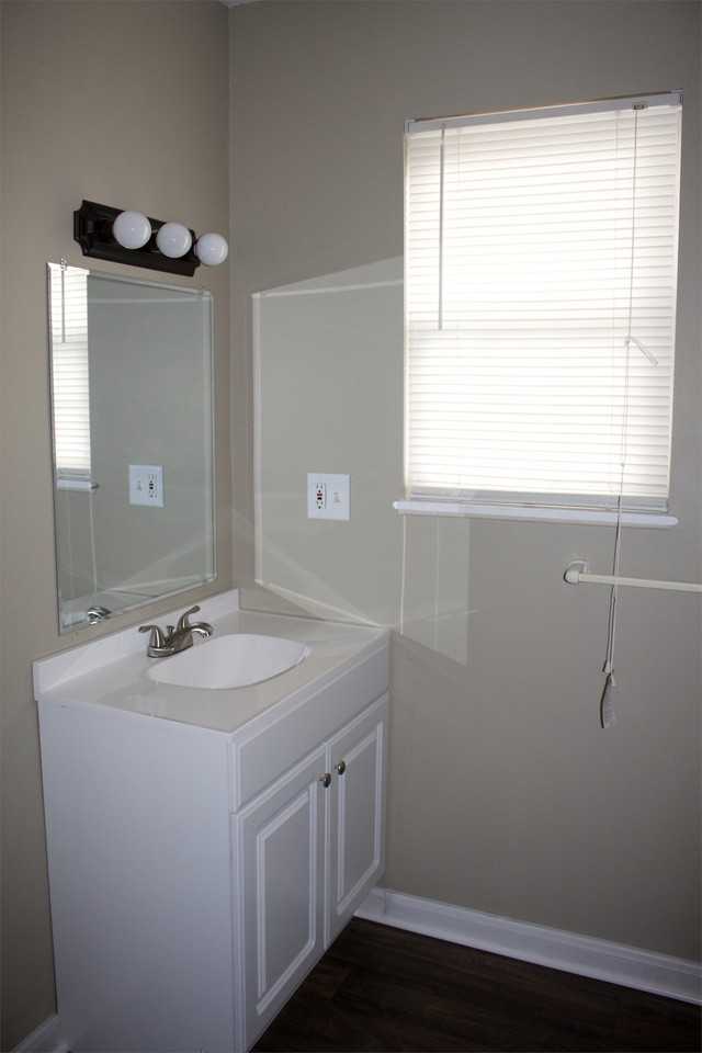 2467 3rd Ave - Photo 6 of 20