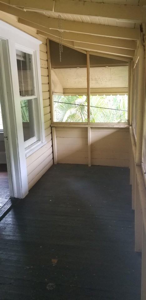 1233 E Ridgewood St #B - Photo 5 of 9