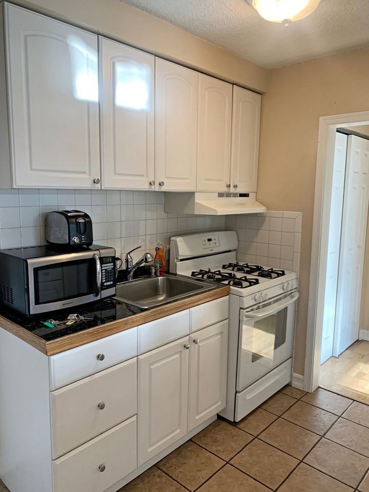 6871 Franklin Ave - Photo 6 of 50