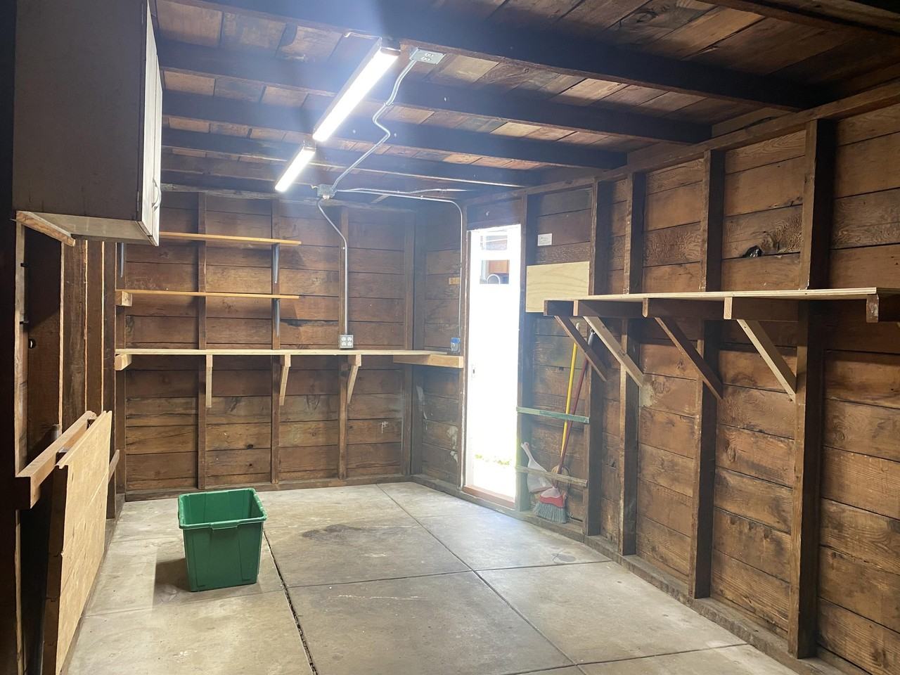 1401 Bellevue Ave - Photo 5 of 31