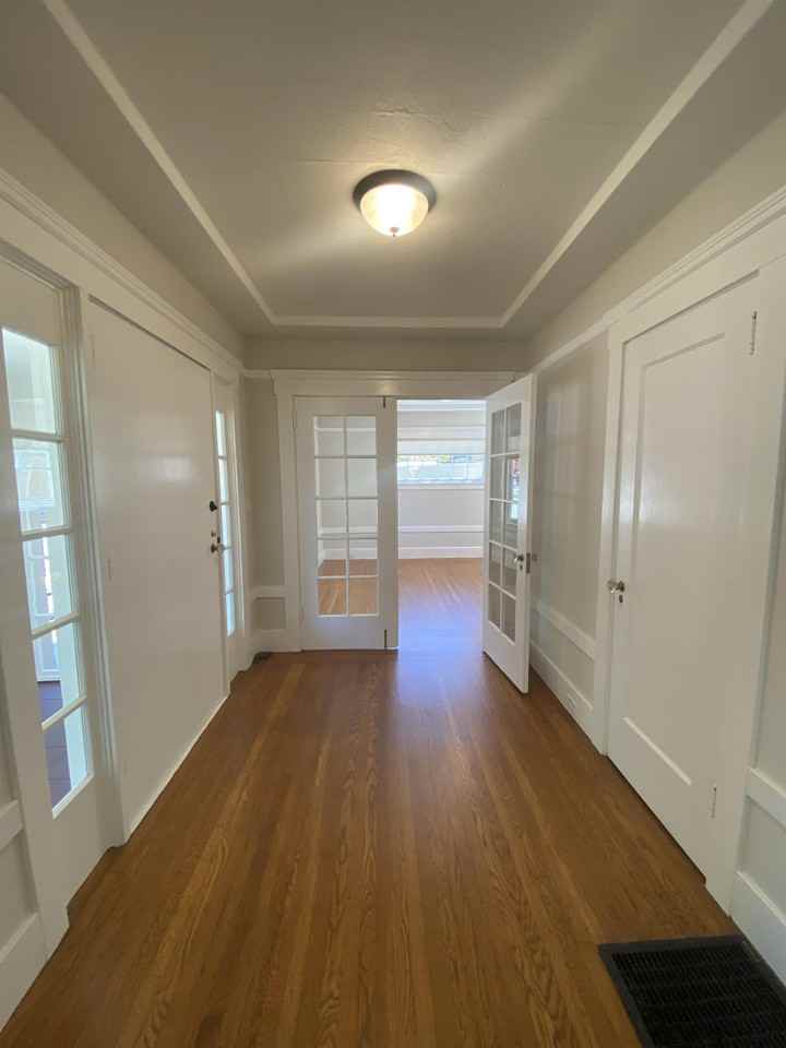 1401 Bellevue Ave - Photo 3 of 31