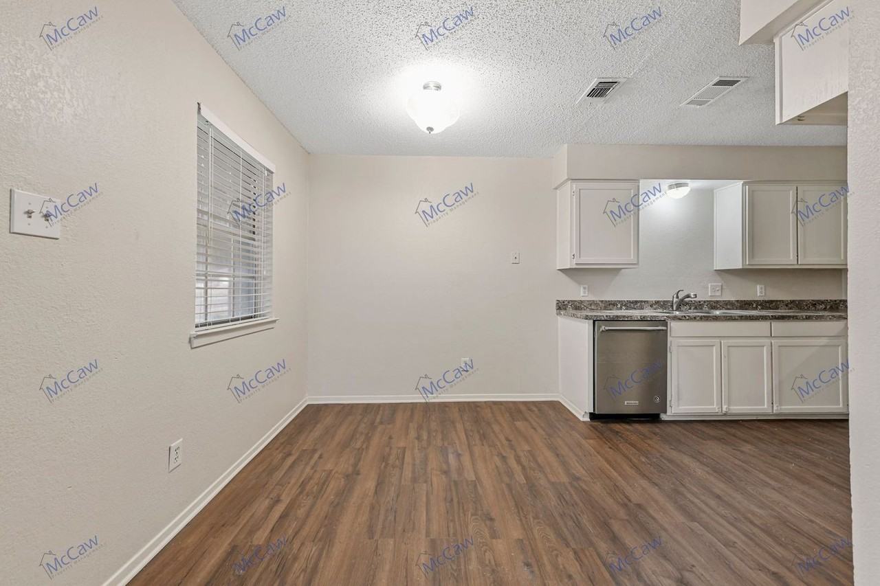 7728 Jamie Renee Ln - Photo 5 of 20