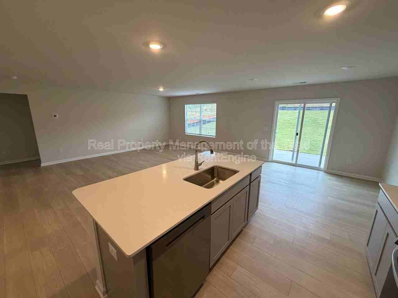 1784 Mallard Dr - Photo 5 of 29
