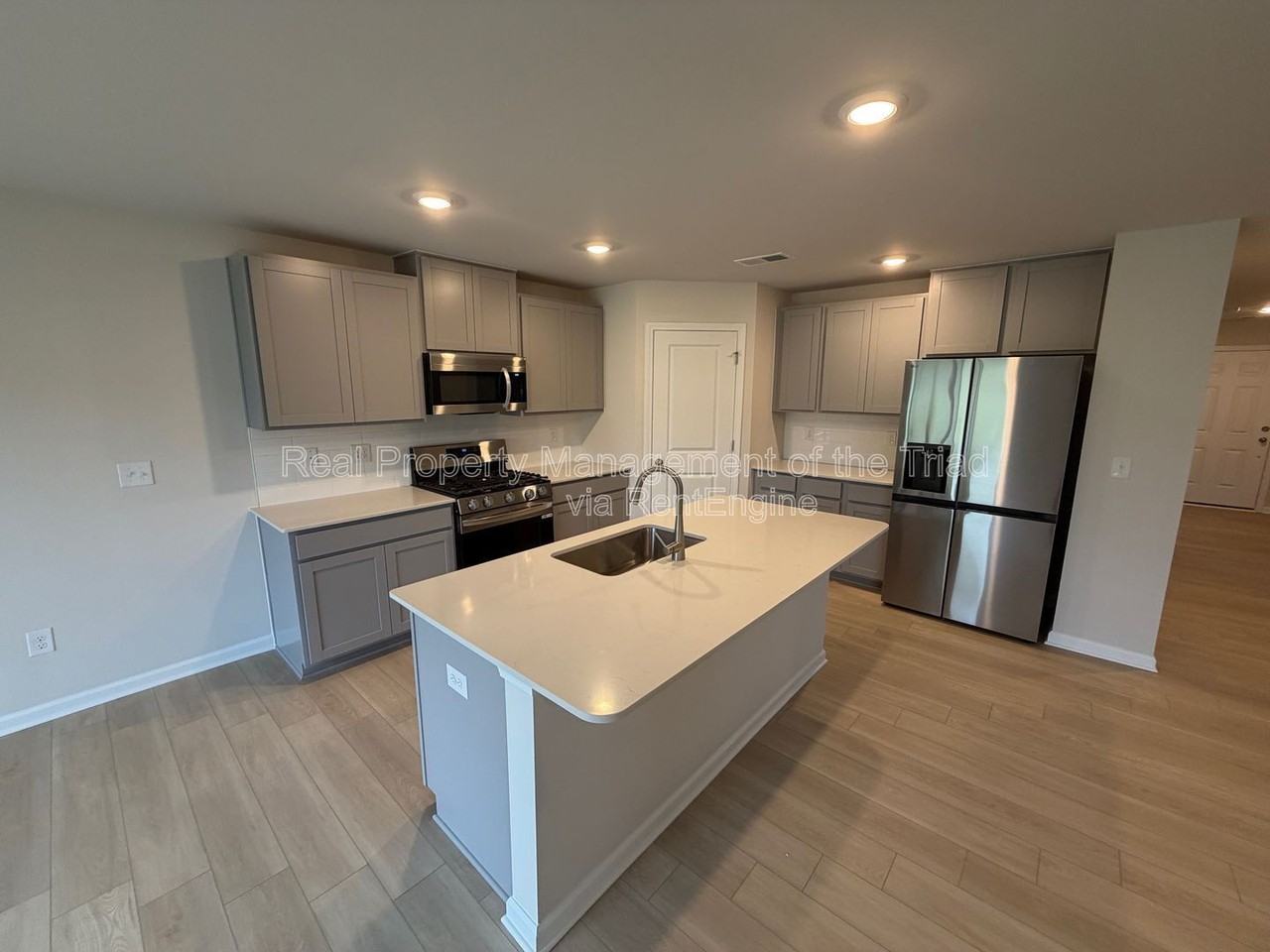 1784 Mallard Dr - Photo 6 of 29