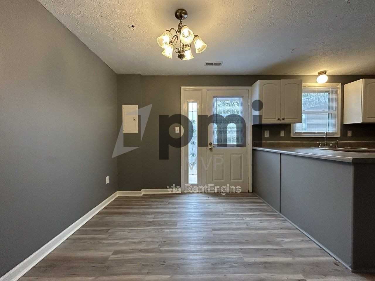 7490 Stonetrail Way - Photo 7 of 26