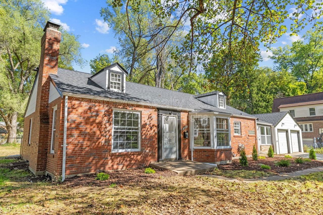 524 Gerald Pl - Photo 2 of 39