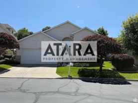 941 Fremont Rd - Photo 1 of 1