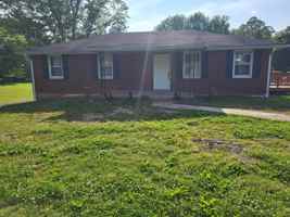 featured image of 1868 Lake Rd