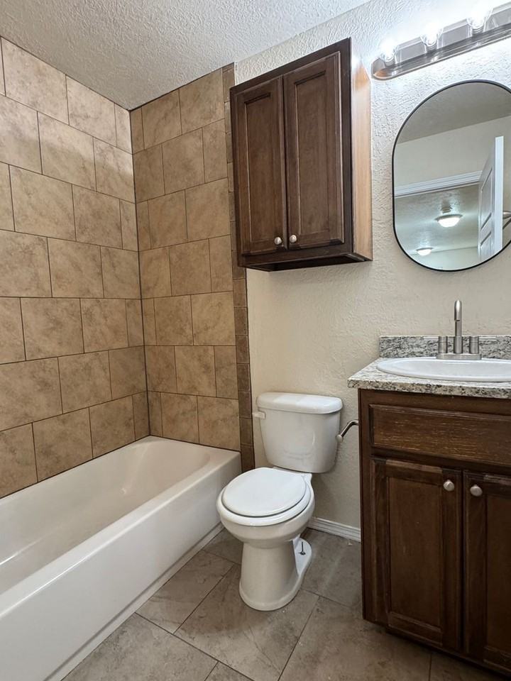 1301 Sw Washington Ave - Photo 7 of 14