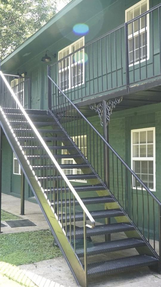 507 Geneva St #223 - Photo 4 of 17