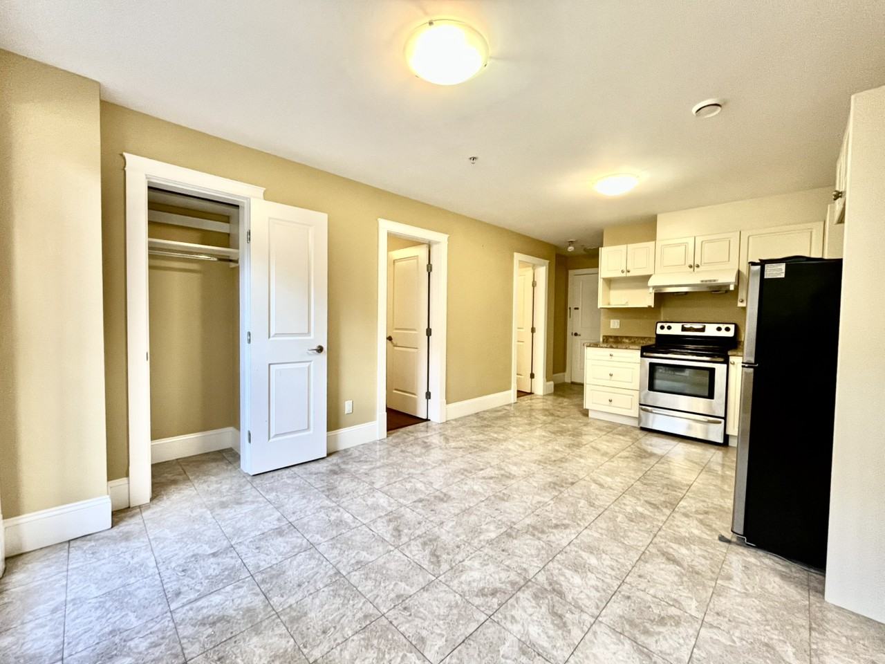 3080 East 24th Avenue - Photo 2 of 8