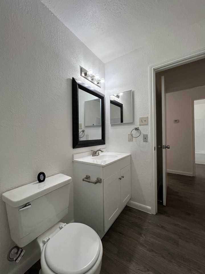 8848 Meadow Range St #2 - Photo 7 of 50