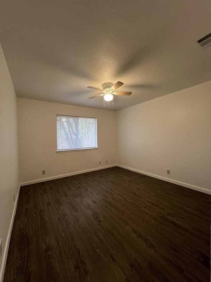 8848 Meadow Range St #2 - Photo 6 of 50