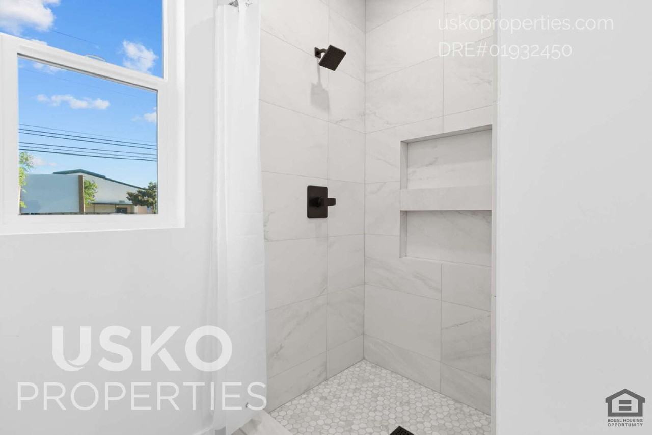 4385 El Camino Avenue - Photo 6 of 7