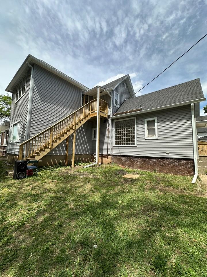 747 Parker Ave #2 - Photo 4 of 16