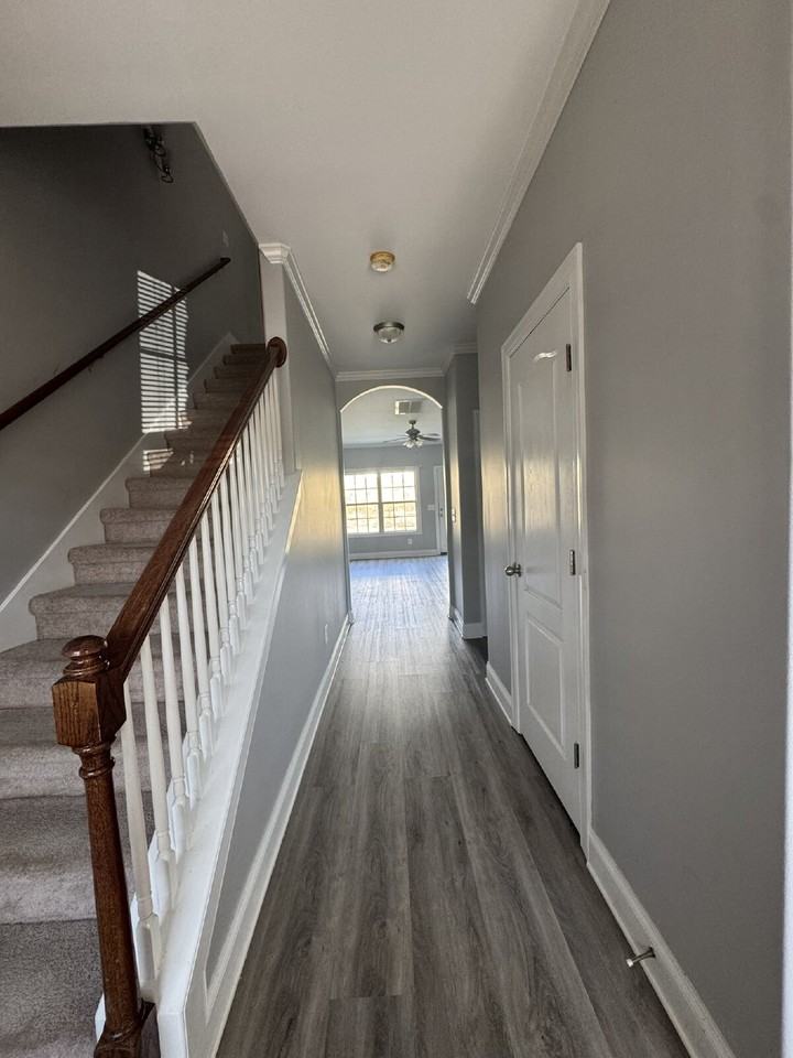205 Birdie Ct - Photo 2 of 9