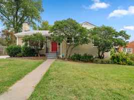 featured image of 6095 Wilson Blvd