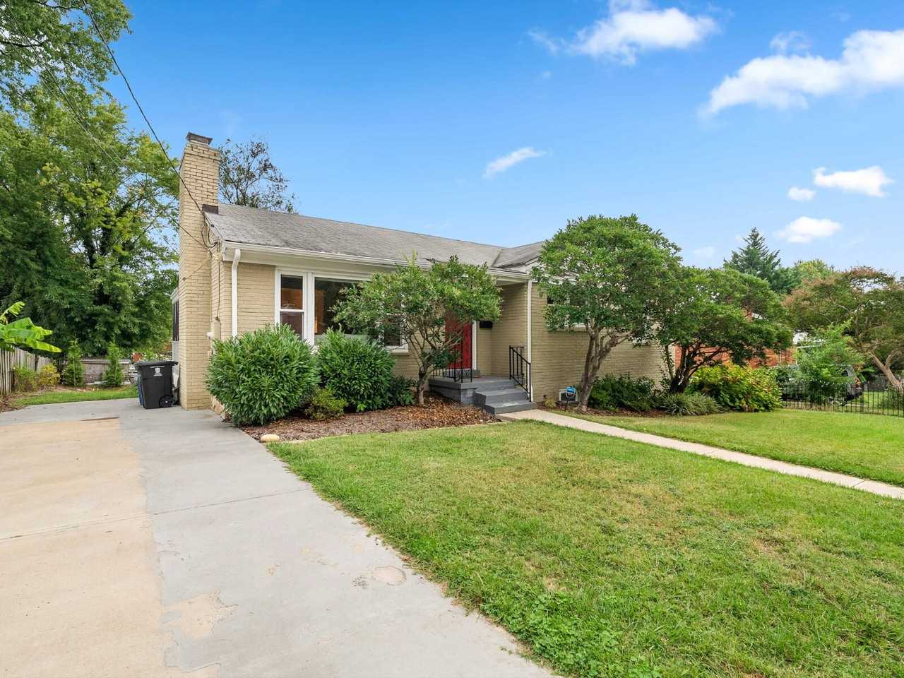 6095 Wilson Blvd - Photo 2 of 35