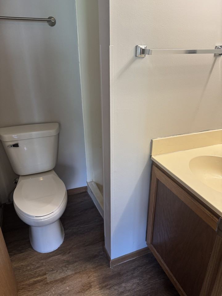 17490 Pond Circle Dr #1 - Photo 3 of 12