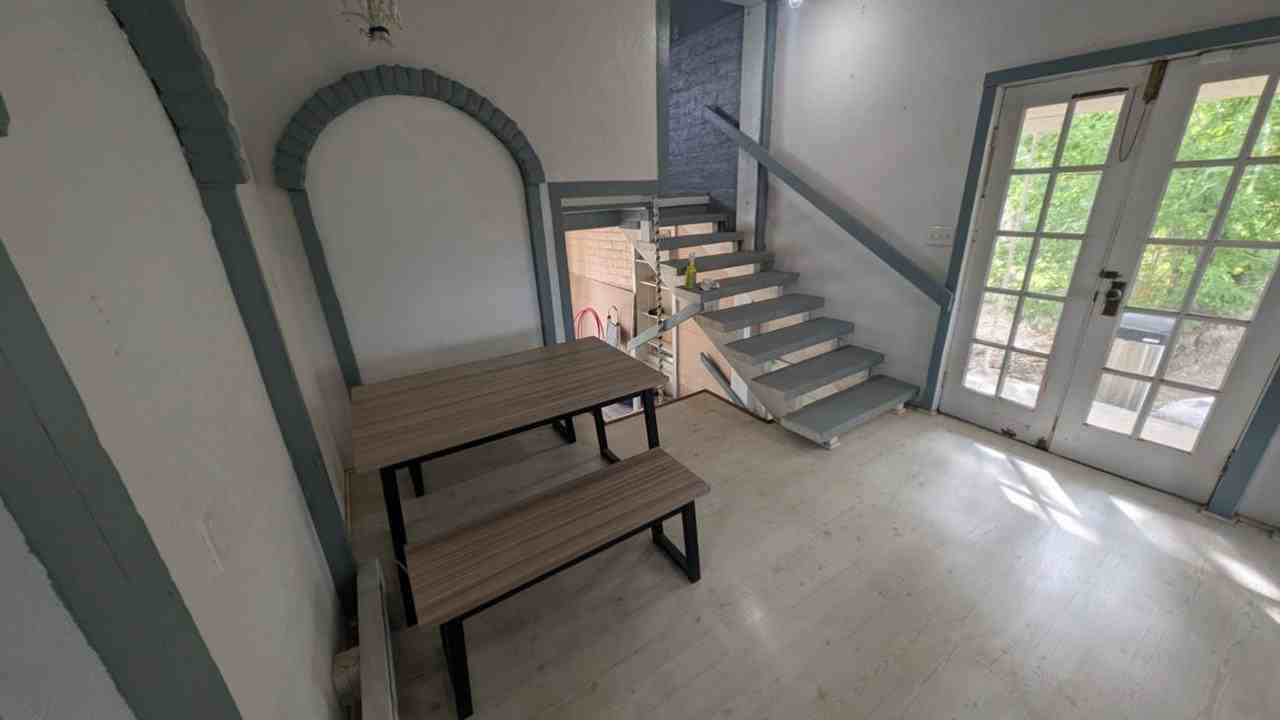 1213 San Luis St - Photo 5 of 14