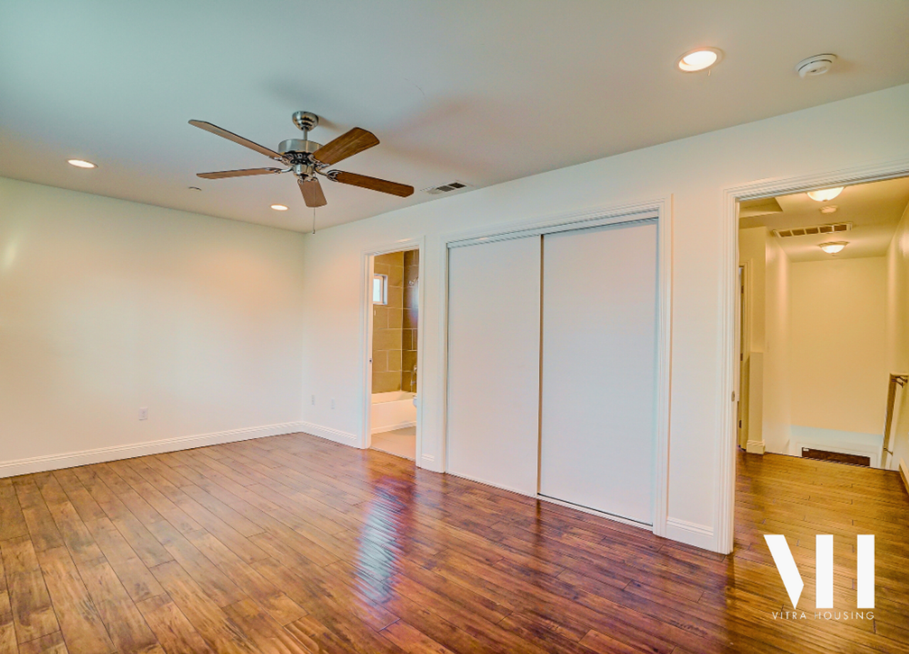 1245.5 West 37th - Photo 6 of 9