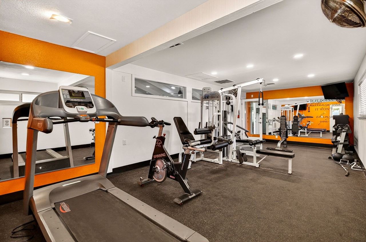 Villa Monterey Apartments - Photo 2 of 50