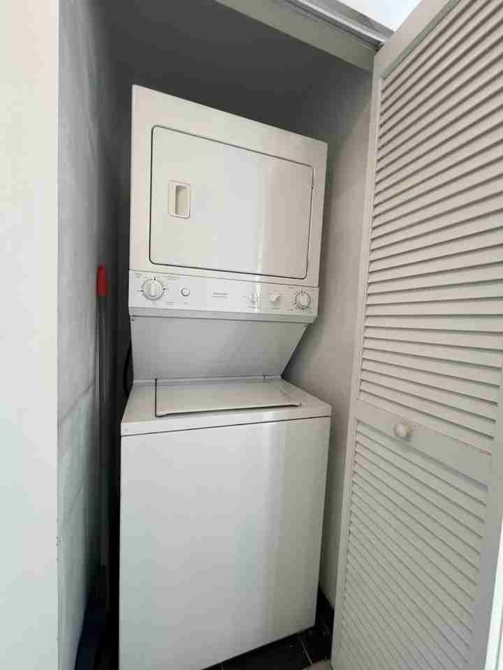 79 Swst 2808 #545 - Photo 3 of 14